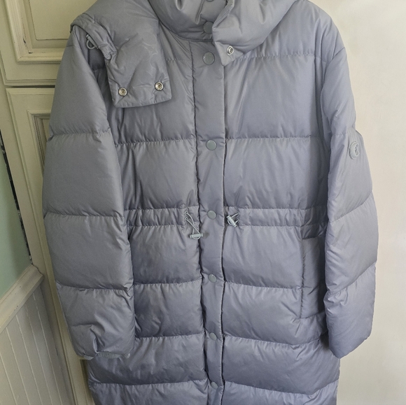 Coach Mid Puffer SOLD OUT - Picture 5 of 16